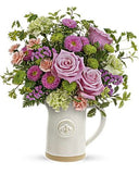 BOUQUET ROSÉ DANS UN PICHET ARTISANAL